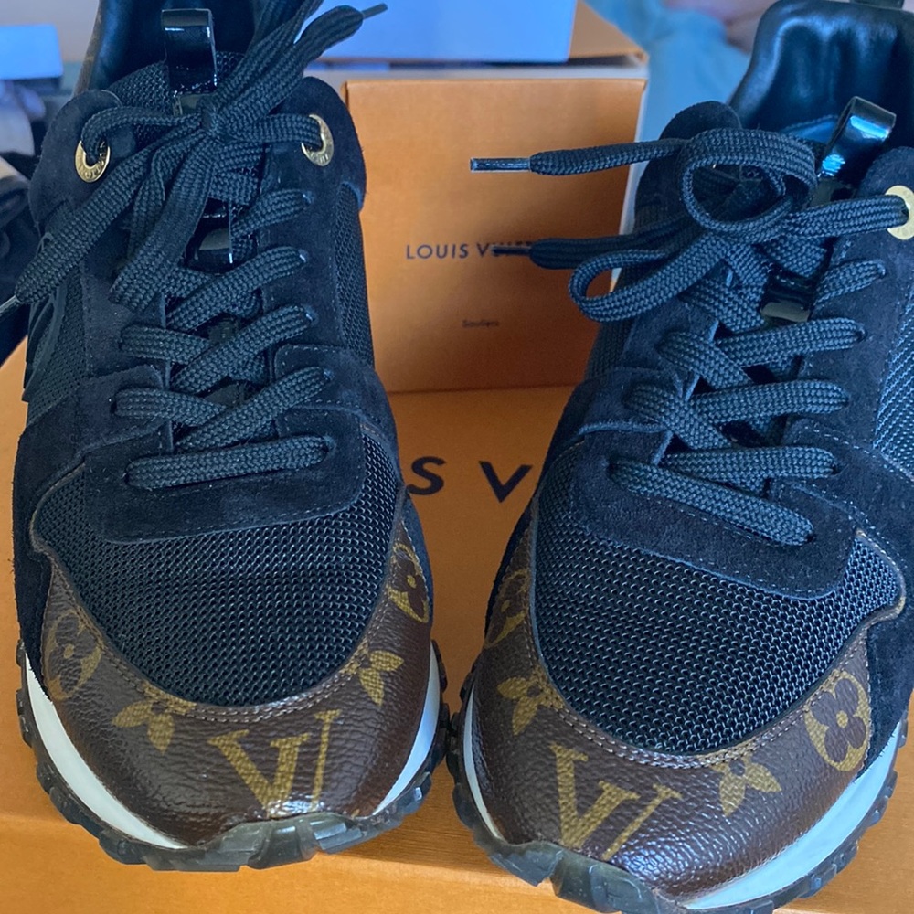 LOUIS VUITTON
Suede Monogram Run Away Sneakers 37.5 Black